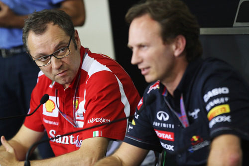 Domenicali y Horner en la rueda de prensa de la FIA en Interlagos