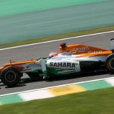 Paul di Resta prueba en Interlagos el ritmo del VJM05