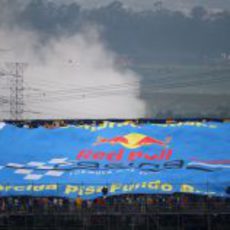 Gran bandera de Red Bull en Brasil 2012