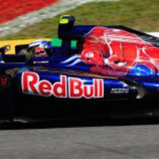 Jean-Eric Vergne se acerca a una curva en Interlagos