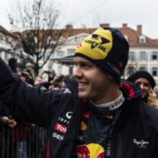 Sebastian Vettel saluda a las gentes de Graz