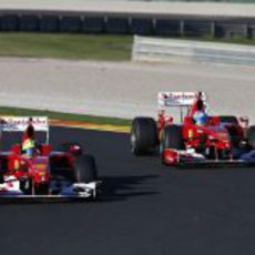 Alonso y Massa con el F60 en las Finales Mundiales de Ferrari 2012