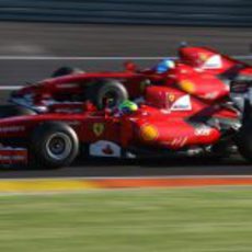 Massa y Alonso en paralelo en Cheste con el F60