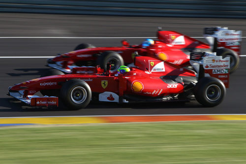 Massa y Alonso en paralelo en Cheste con el F60