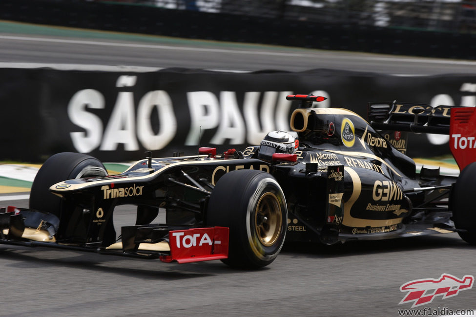 Kimi Räikkönen completa los Libres 3 del GP de Brasil 2012