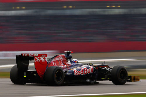 Daniel Ricciardo terminó 16º la clasificación en Brasil