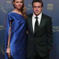 Dasha Kapustina y Fernando Alonso en la Gala de la FIA 2012