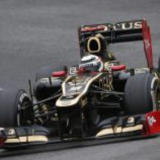 Kimi Räikkönen cruzó décimo la meta en Brasil