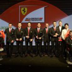 Foto de equipo de Ferrari en Maranello