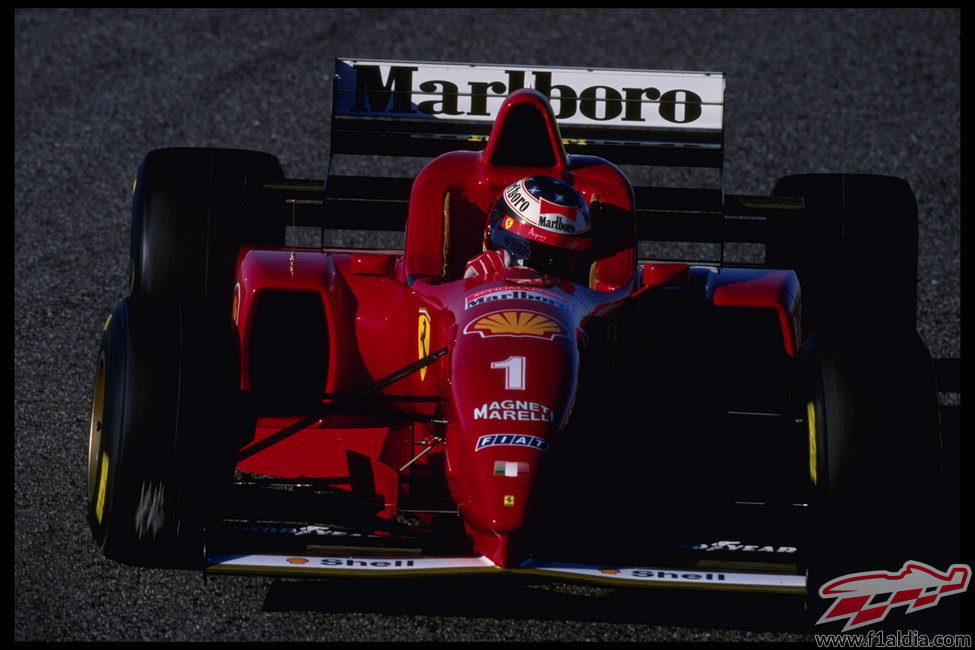 Probando con Ferrari en Estoril