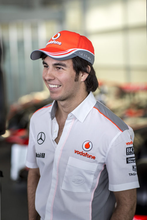 Sonrisas en la presentación con McLaren