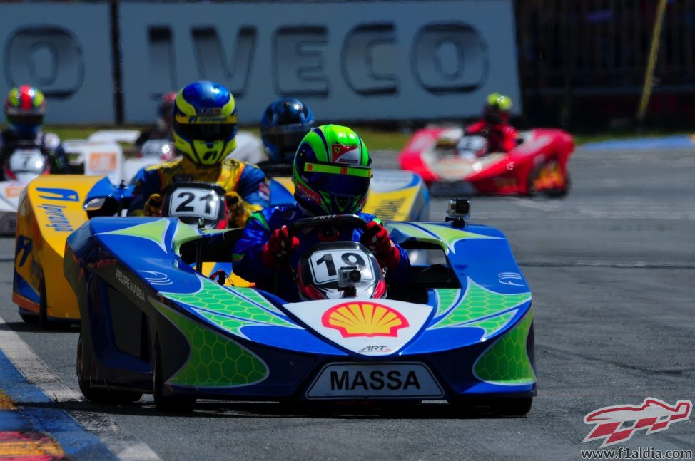 Felipe Massa no logró brillar en su evento