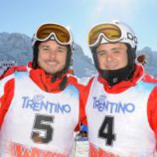 Giancarlo Fisichella y Felipe Massa, listos para esquiar