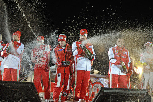 Fernando Alonso celebra su triunfo en el 'Wrooom 2013'