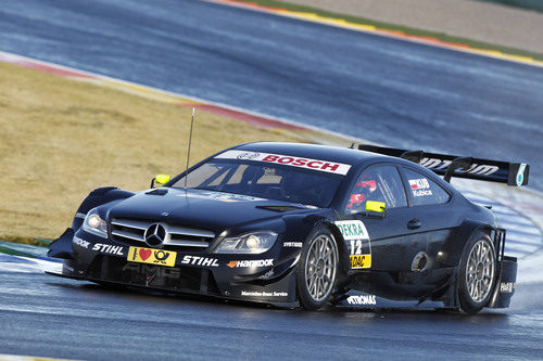 Kubica con el Mercedes DTM en la pista mojada de Cheste