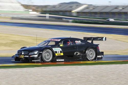 Robert Kubica rueda en Cheste con el Mercedes DTM