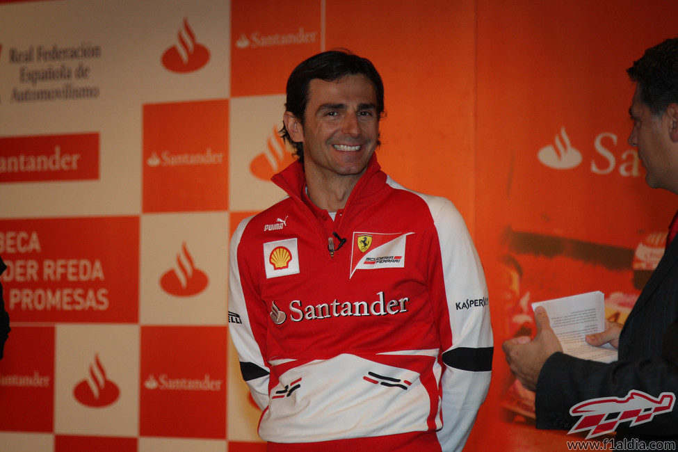 Pedro de la Rosa, muy contento de estar en Ferrari