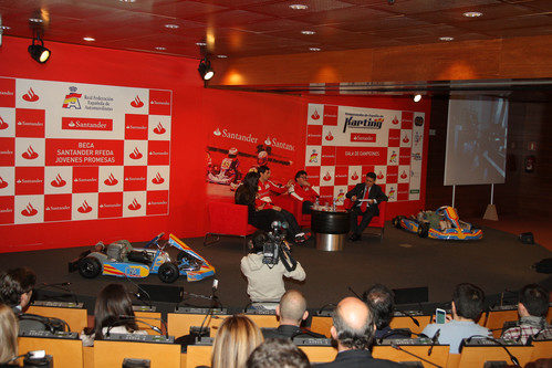 Pedro de la Rosa en el acto del campeonato de España de karting