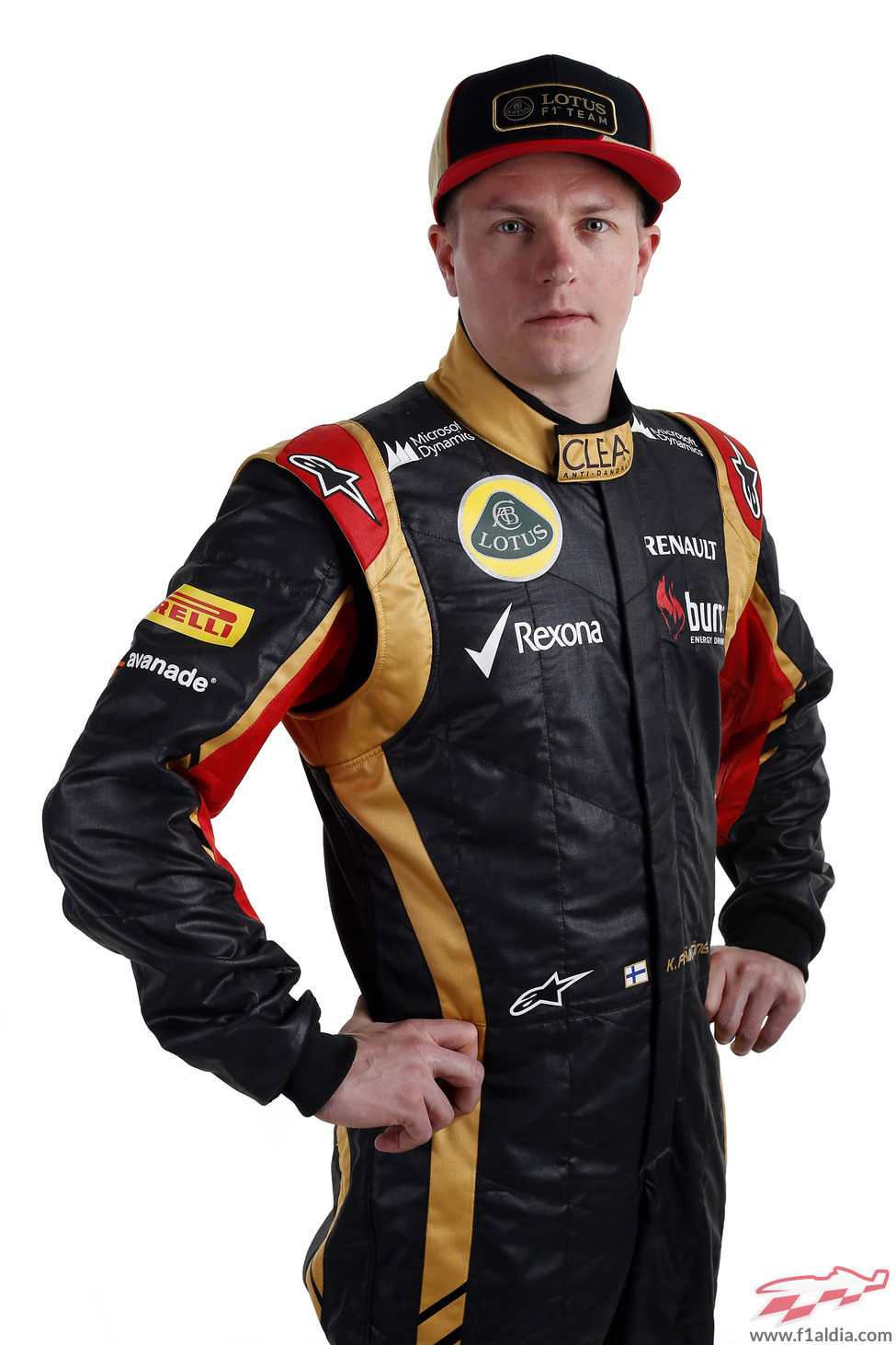 Kimi Räikkönen con la equipación de Lotus para 2013