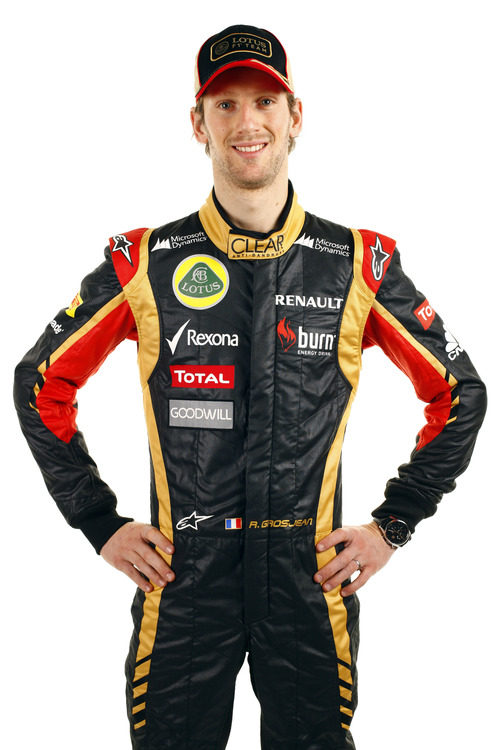 Romain Grosjean con la equipación de Lotus para 2013