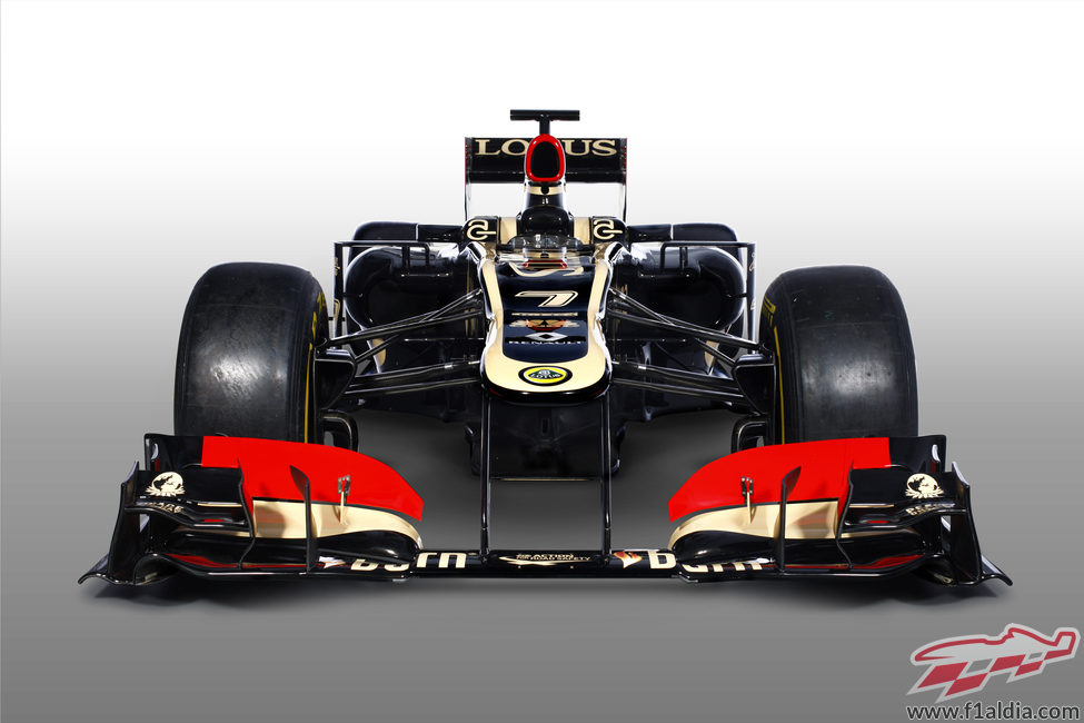 Morro y parte frontal del E21, el arma de Lotus para 2013