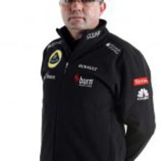 Eric Boullier posa con motivo de la presentación del Lotus E21