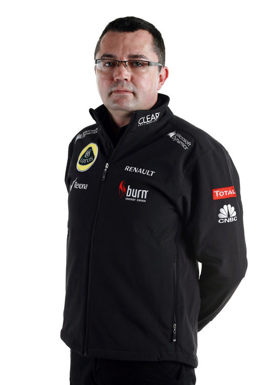 Eric Boullier posa con motivo de la presentación del Lotus E21