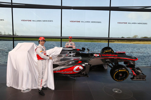 Así es el McLaren MP4-28, la nueva arma de Woking para 2013