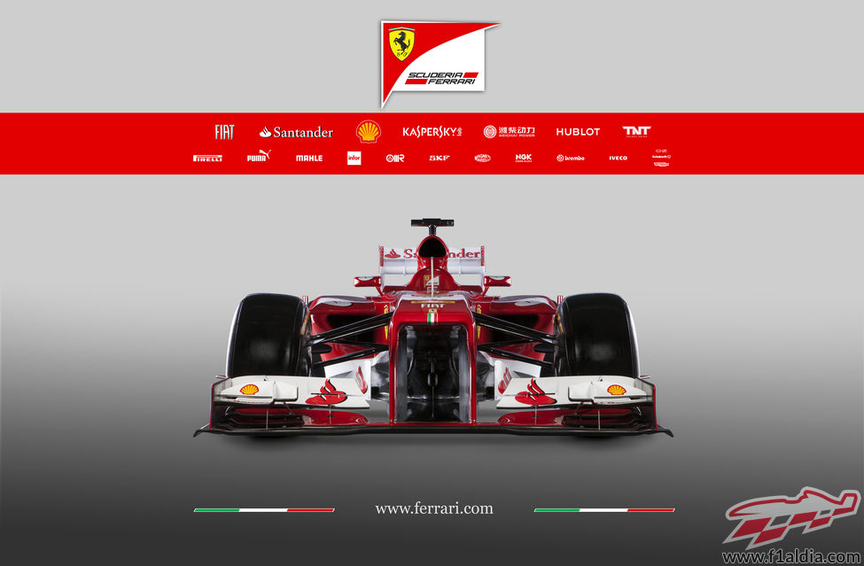 Ferrari F138 en vista frontal
