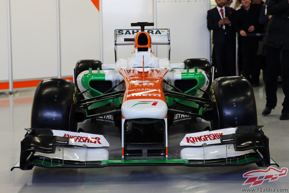 Vista frontal del Force India VJM06, presentado en Silverstone