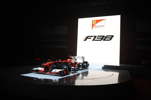 El Ferrari F138 finalmente al descubierto