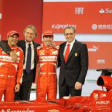Massa, Montezemolo, Alonso y Domenicali en la presentación del F138