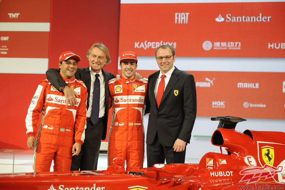 Massa, Montezemolo, Alonso y Domenicali en la presentación del F138