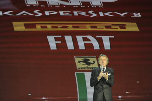 Luca di Montezemolo toma la palabra en el escenario