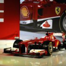 Así es el nuevo monoplaza de Ferrari para 2013, el F138