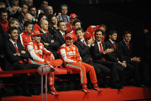 Muchas sonrisas durante la presentación del Ferrari F138