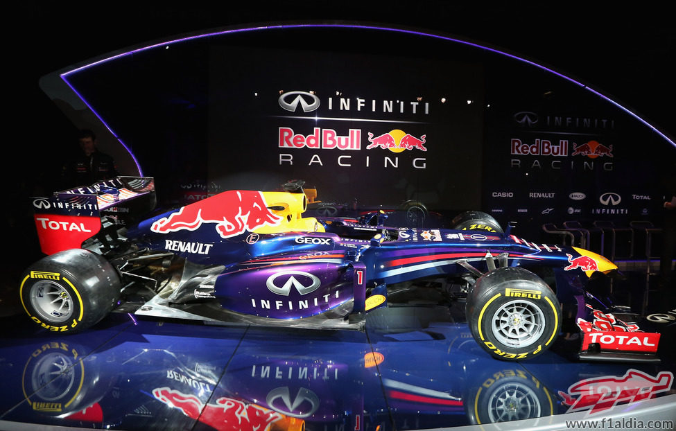 Presentación del Red Bull RB9 en Milton Keynes