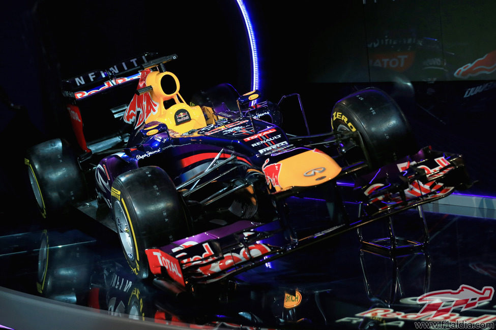 El morado gana peso en el Red Bull de 2013