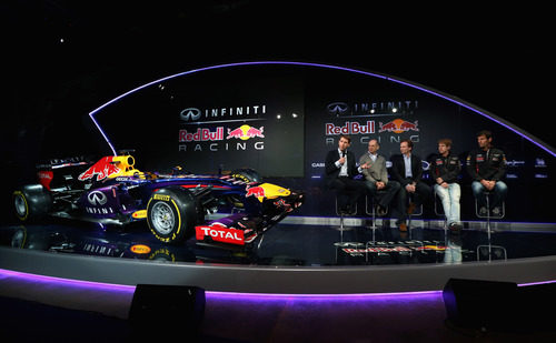 Tertulia en la presentación del RB9 en Milton Keynes