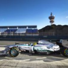 Nico Rosberg estrenó el nuevo Mercedes W04 en el Circuito de Jerez