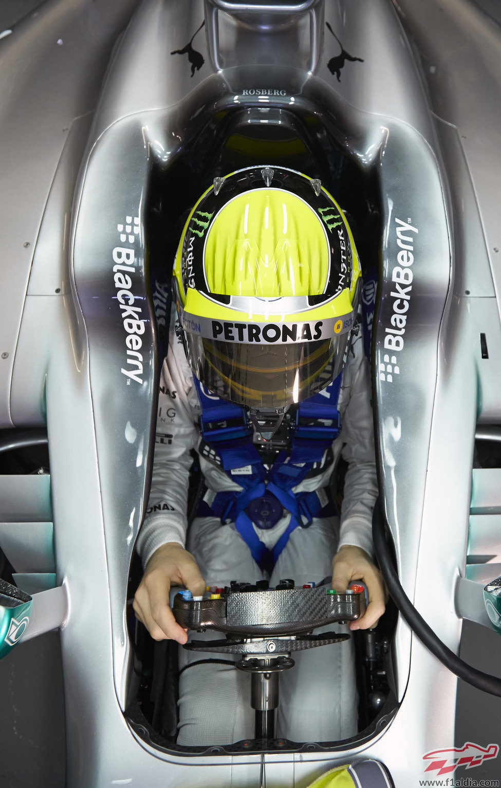 Nico Rosberg en el nuevo Mercedes W04 de 2013