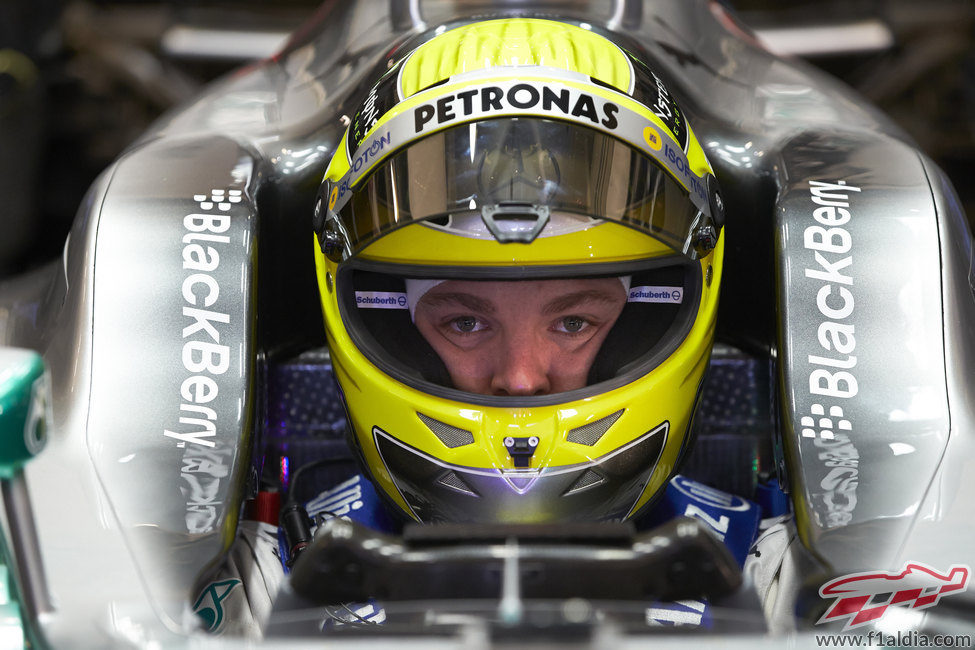 Nico Rosberg se puso al volante del Mercedes W04 en Jerez