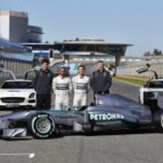 Toto Wolff, Lewis Hamilton, Nico Rosberg, Ross Brawn y el W04