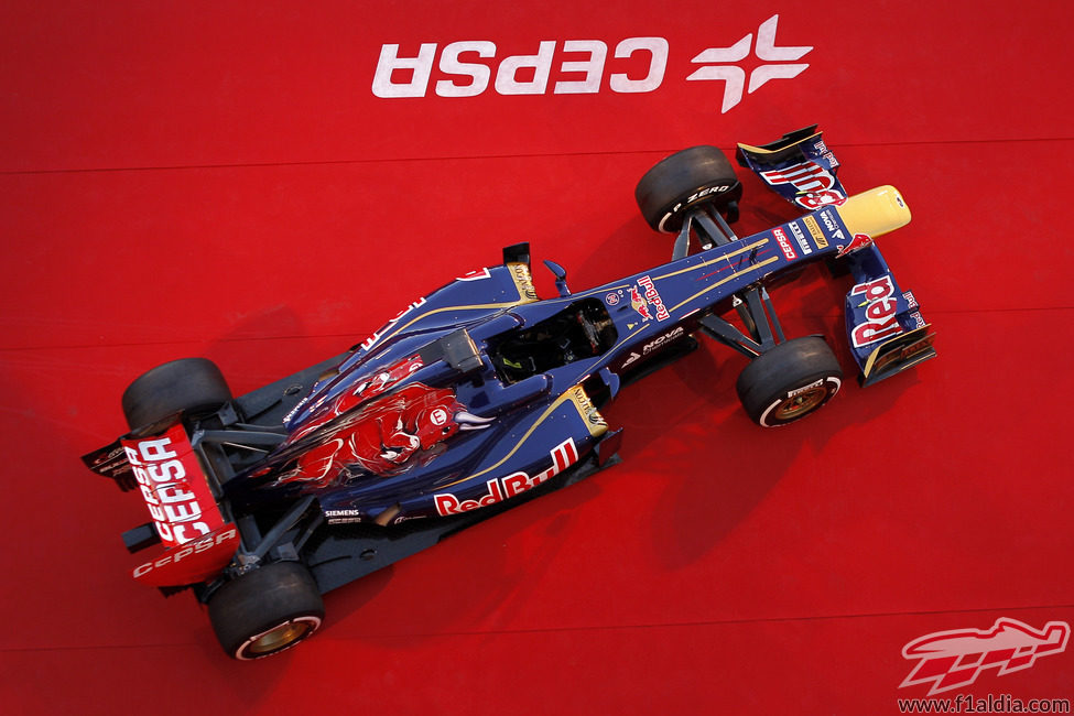 Toro Rosso STR8, el monoplaza de Faenza para la temporada 2013