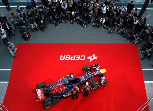 Presentación pública del Toro Rosso STR8 en el Circuito de Jerez