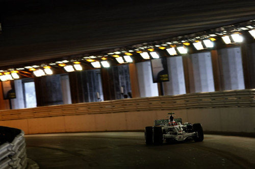 Barrichello en el túnel
