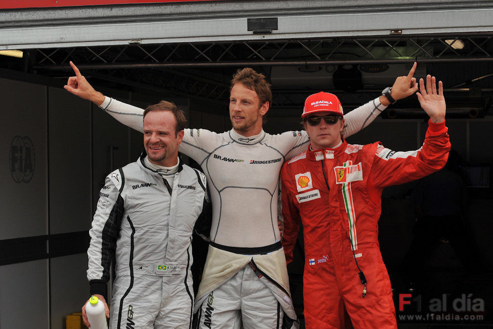 Button, Raikkonen y Barrichello