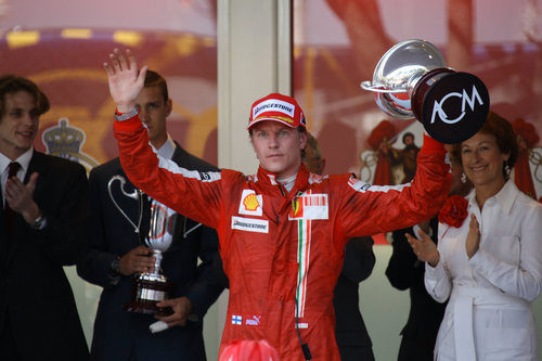 Räikkönen en el podio del GP de Mónaco 2009