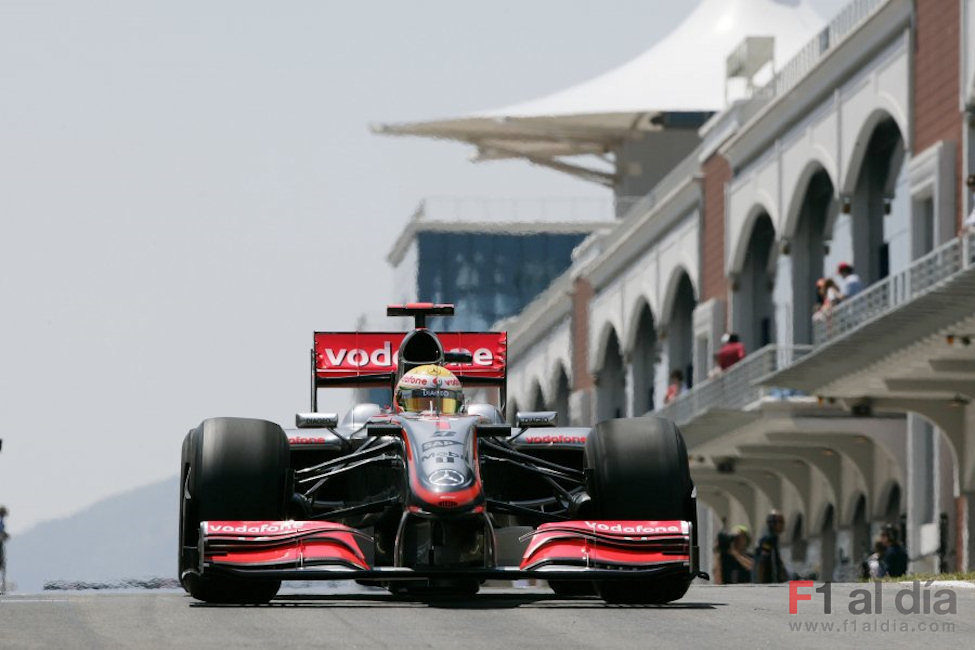Hamilton se queda en la Q1