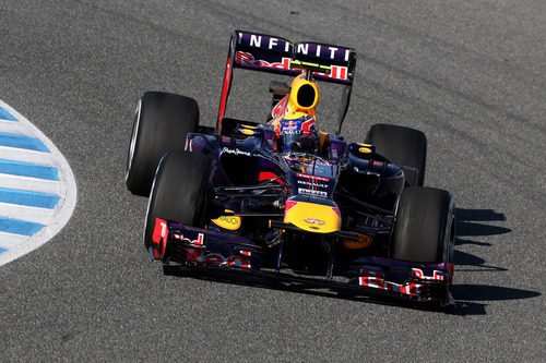 Mark Webber exprime el RB9 en Jerez